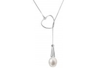 Stříbrný náhrdelník s bílou perlou a srdíčkem
