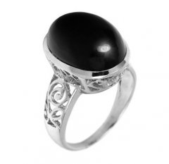 Masivní stříbrný prsten s onyxem