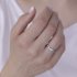 Stříbrný prsten s přírodním topazem a zirkony