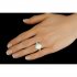 Stříbrný prsten s oválným bílým opálem